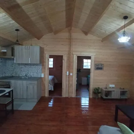 Casa De Madera Muy Acogedora En Zona Tranquila 別荘
