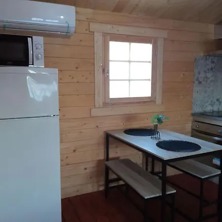 Casa De Madera Muy Acogedora En Zona Tranquila