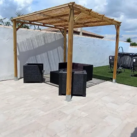 Casa De Madera Muy Acogedora En Zona Tranquila チクラナ・デ・ラ・フロンテーラ