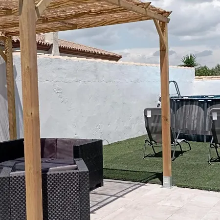 Casa De Madera Muy Acogedora En Zona Tranquila